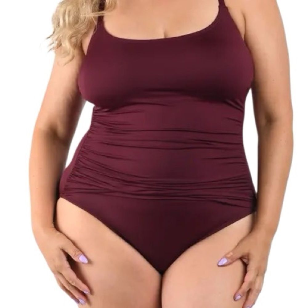 La Blanca Burgundy Scoop Neck One-Piece Swimsuit